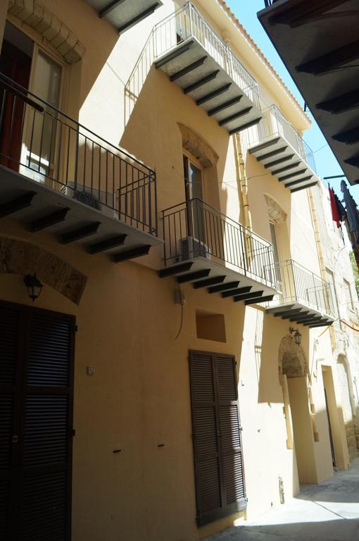 Bed and Breakfast Khalisah Palermo Exteriér fotografie